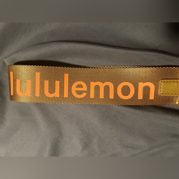 Lululemon Never Lost Keychain - Picture 3 of 7